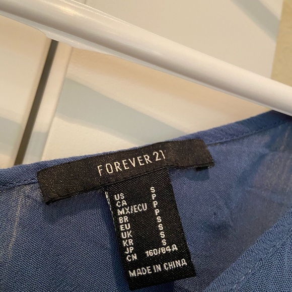 blue tank NEVER WORN - Picture 2 of 3